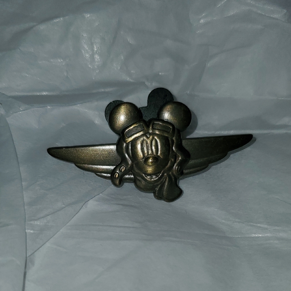 Disney Pin Aviator Mickey Mouse